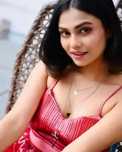 Escort Service Seelampur